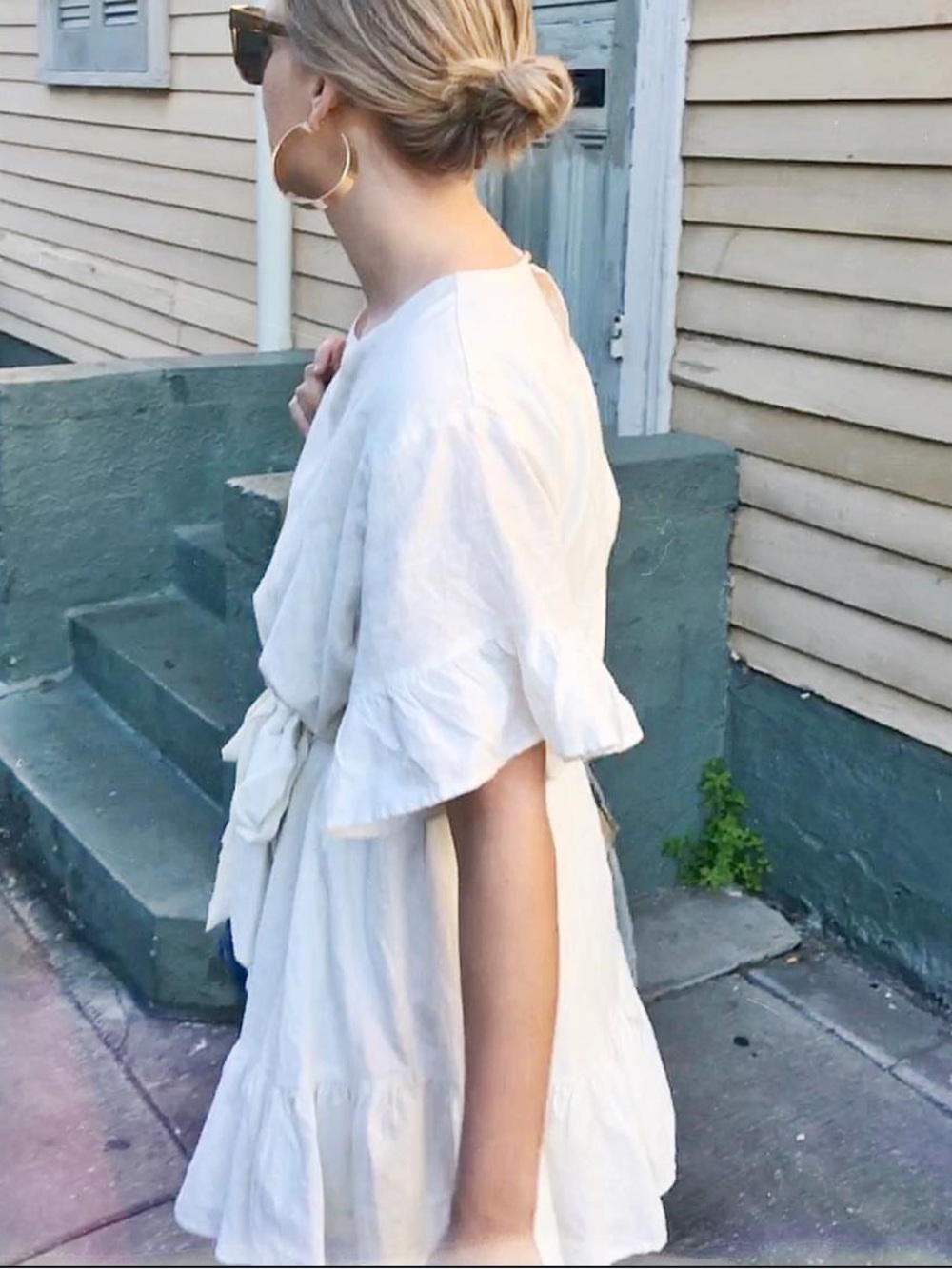Women’s White Tie-Waist Dress